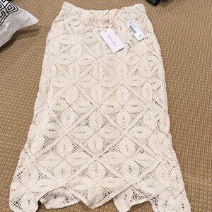 Crochet Floral Lace Midi Skirt in Cream